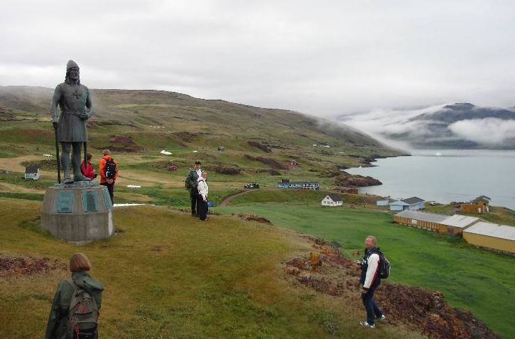 099 leif eriksson statue