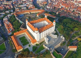 bratislava castle 150 cs