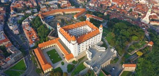 bratislava castle 150 cs
