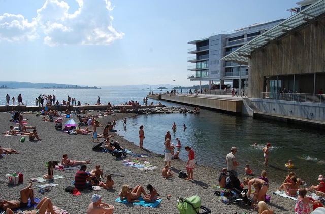 Tjuvholmen City Beach