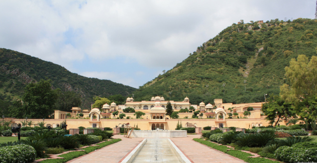Sisodia Rani Garden